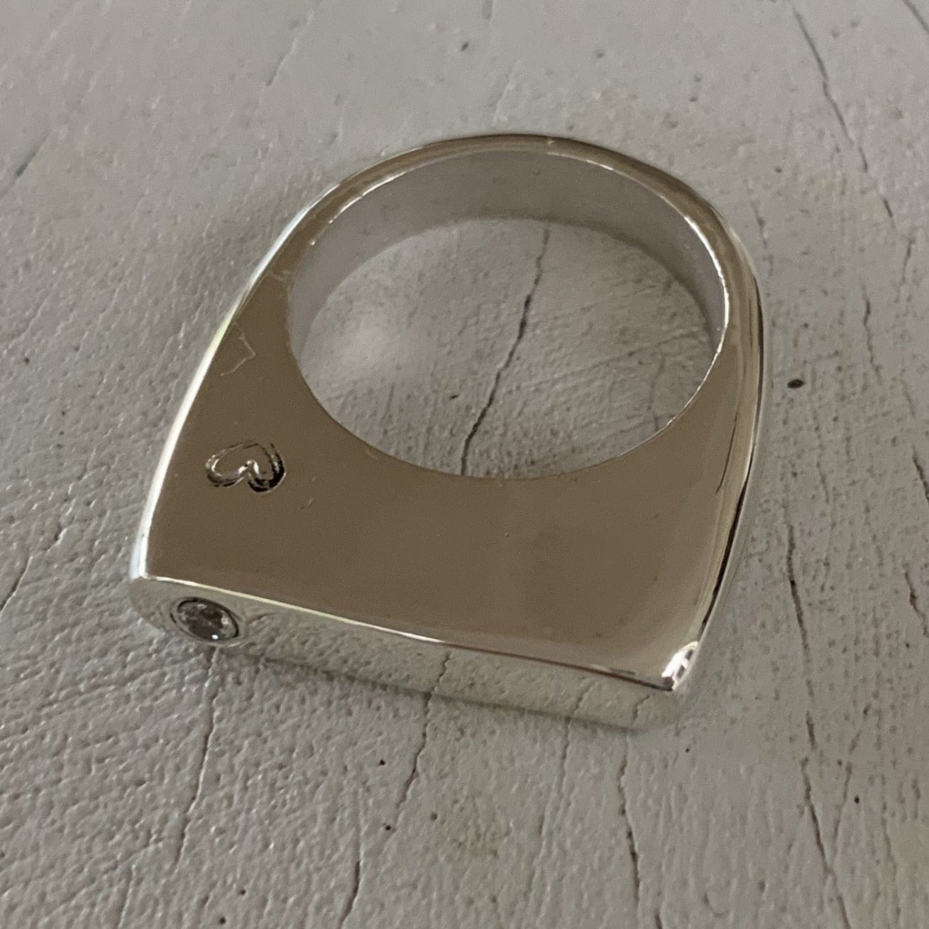 PRINCESS KATE IN SOLID SILVER WITH A CRYSTAL