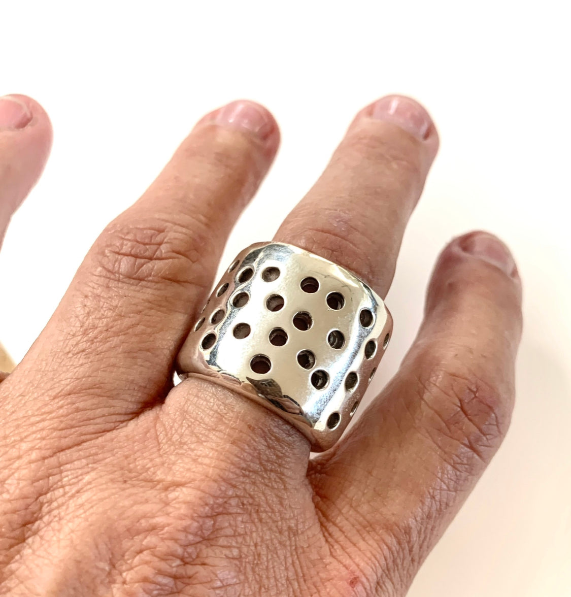 HOLY MAXI IN SOLID BRONZE