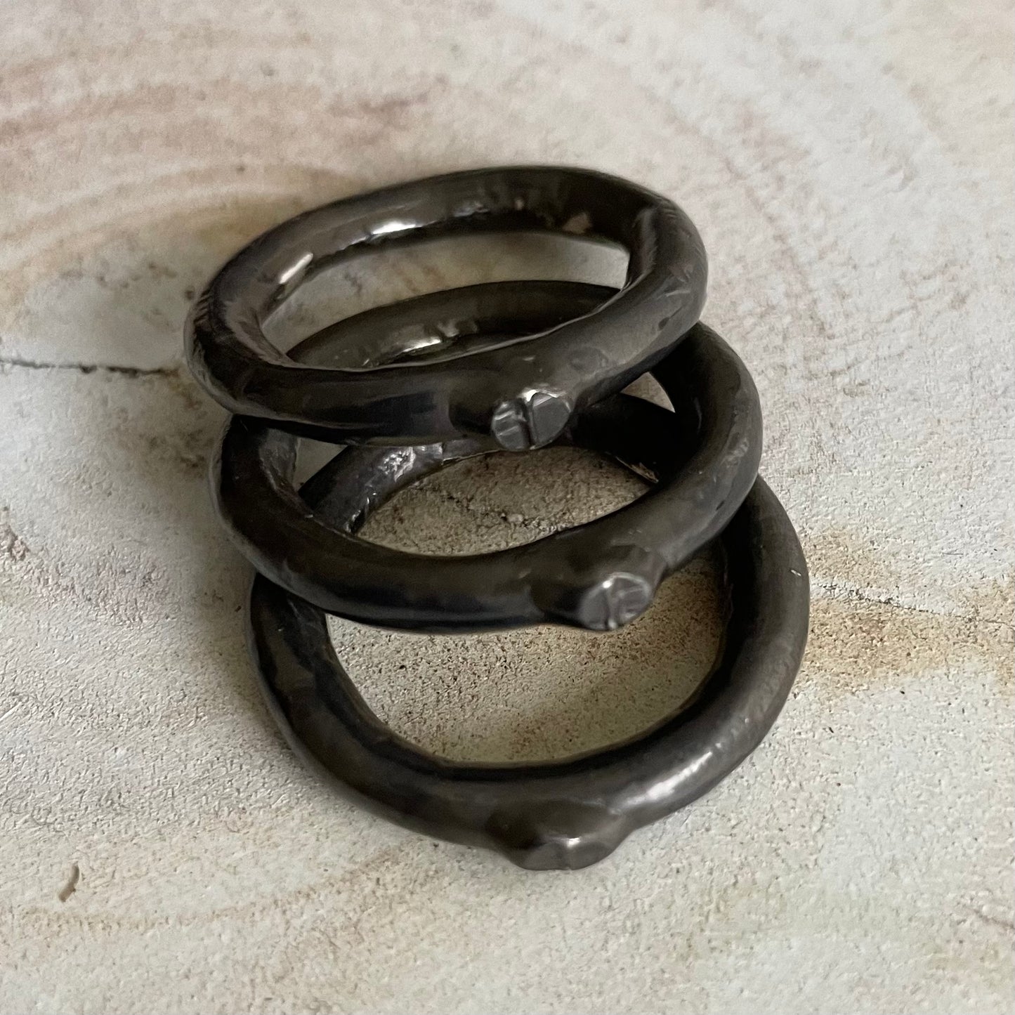 BONDING SET OF 3 IN SOLID OXIDISED SILVER