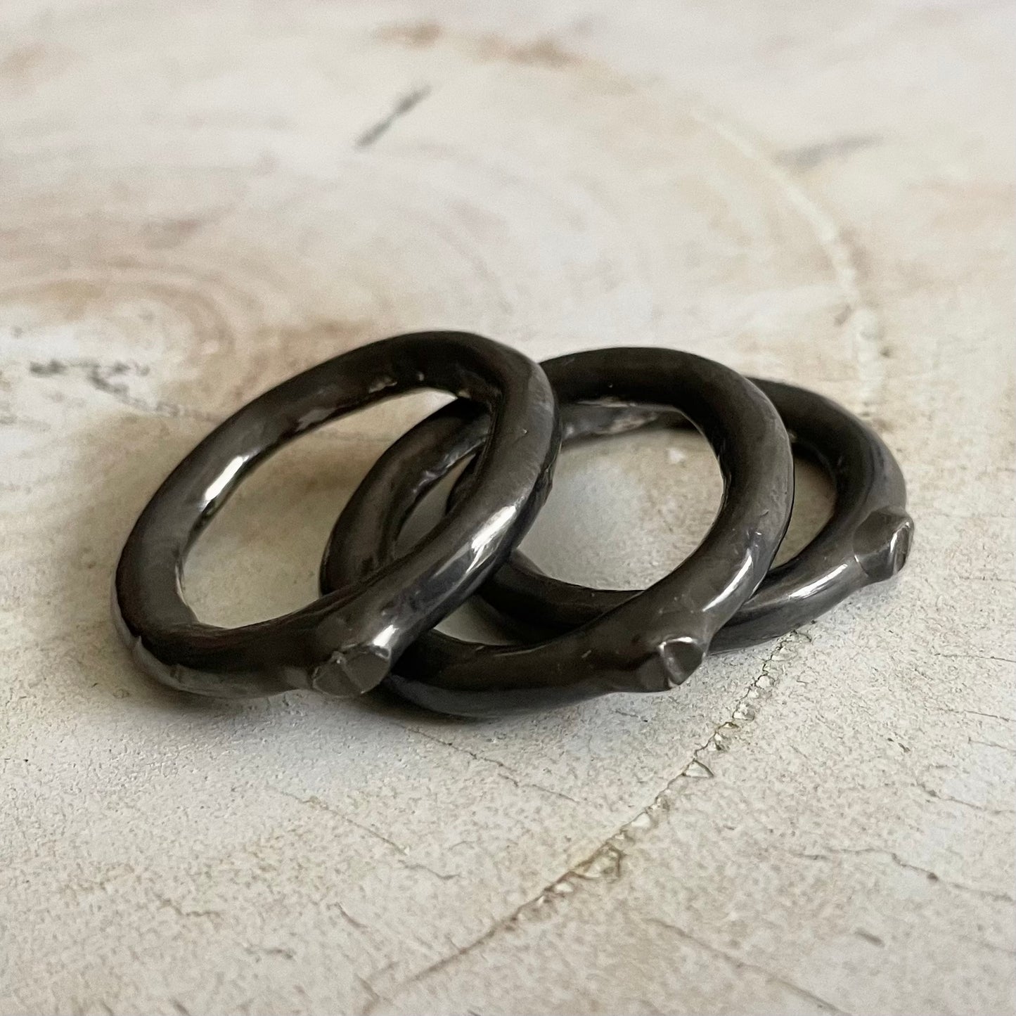 BONDING SET OF 3 IN SOLID OXIDISED SILVER