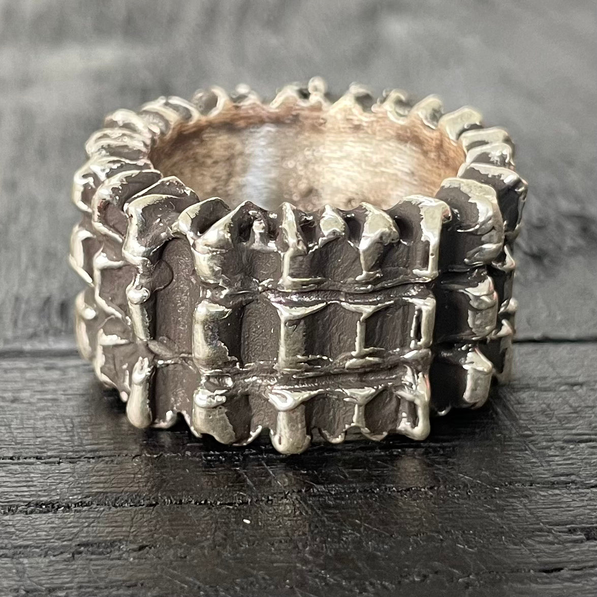 CROC IN SOLID SILVER