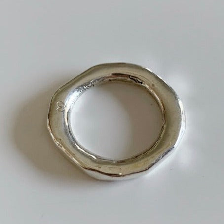 PETITE BEATEN CURVES IN SOLID SILVER
