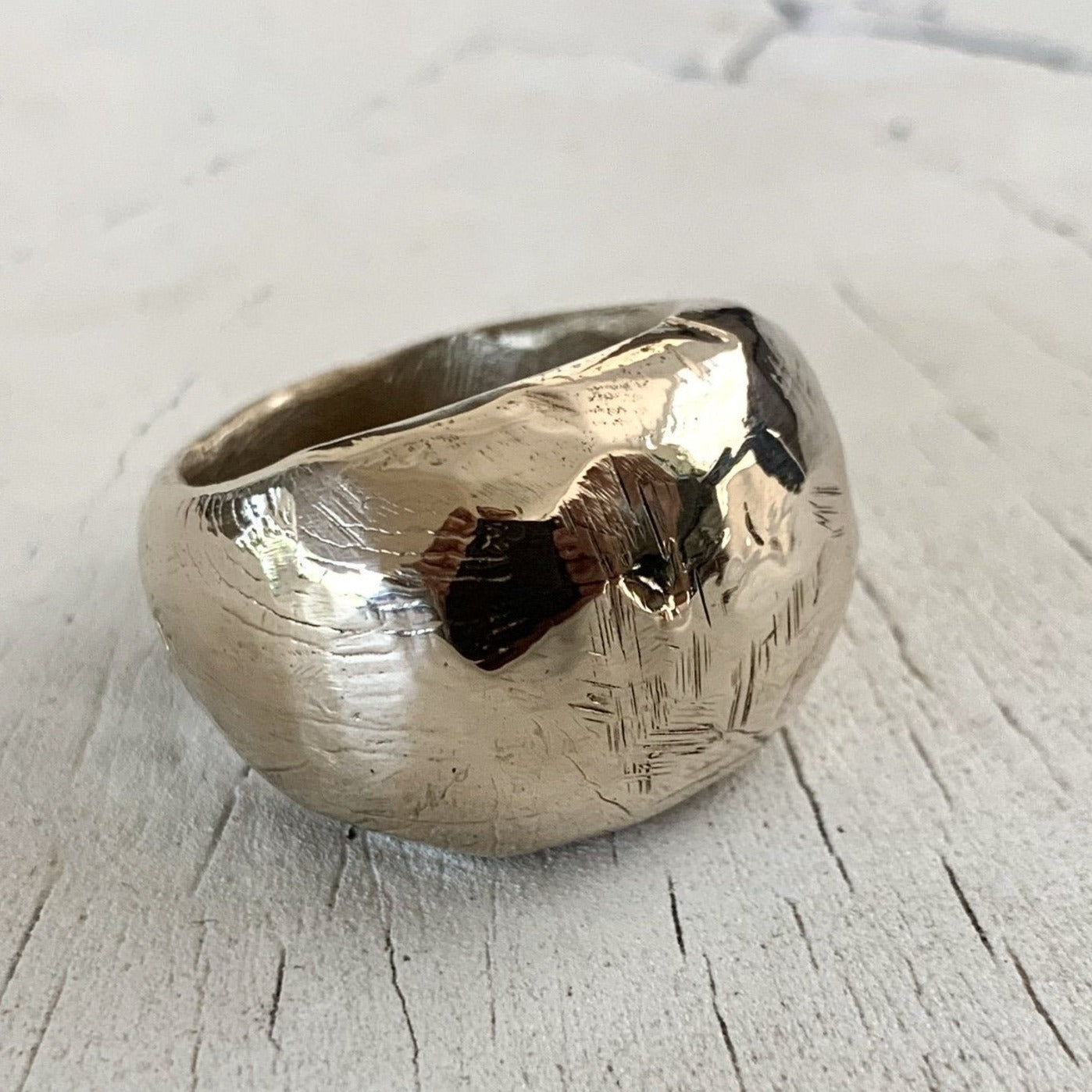 NUGGET IN SOLID BRONZE