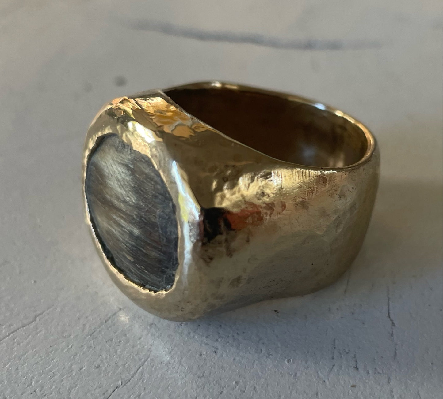 HORN BRAND IN SOLID BRONZE + HORN INLAY