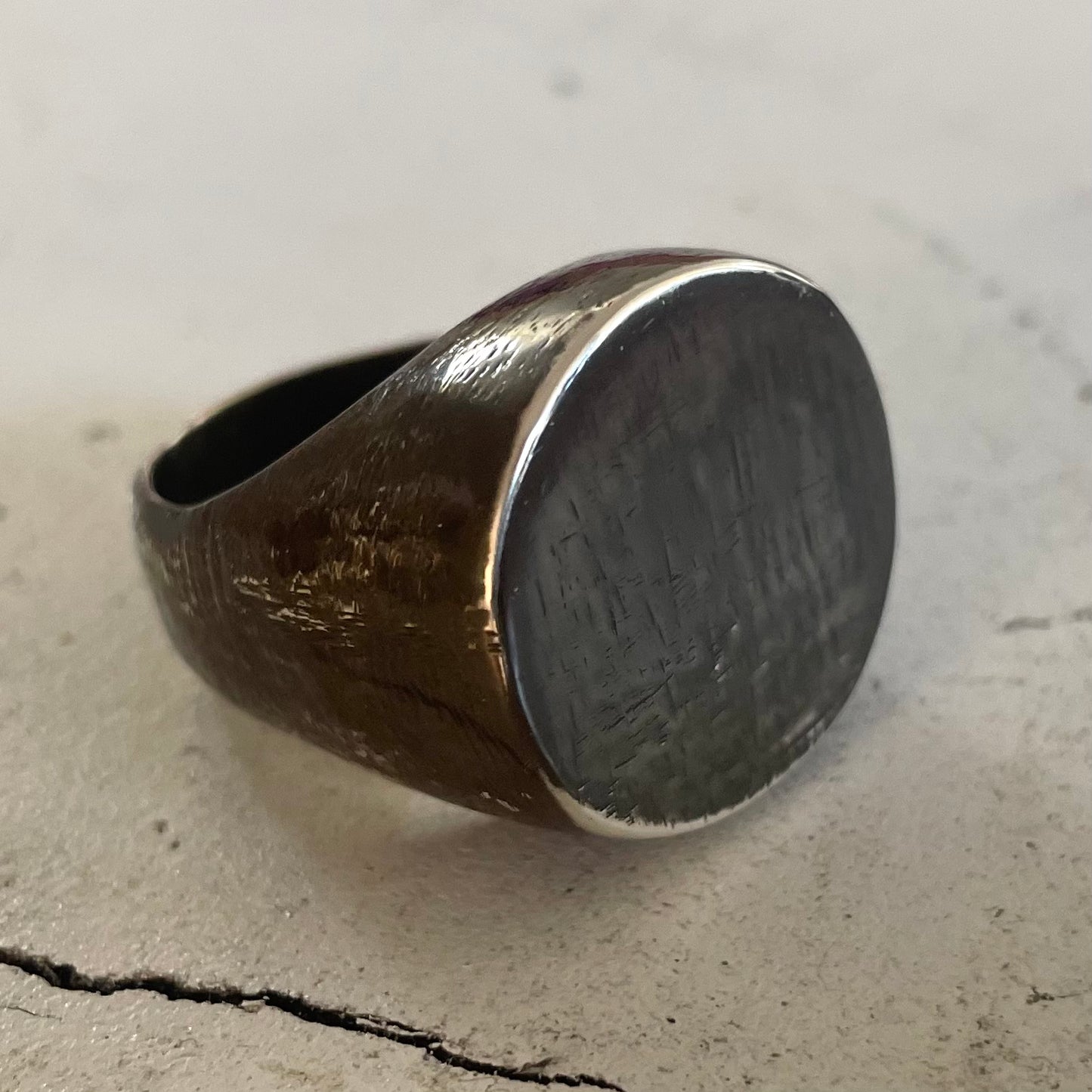 GRAND BRAND IN OXIDISED SOLID SILVER