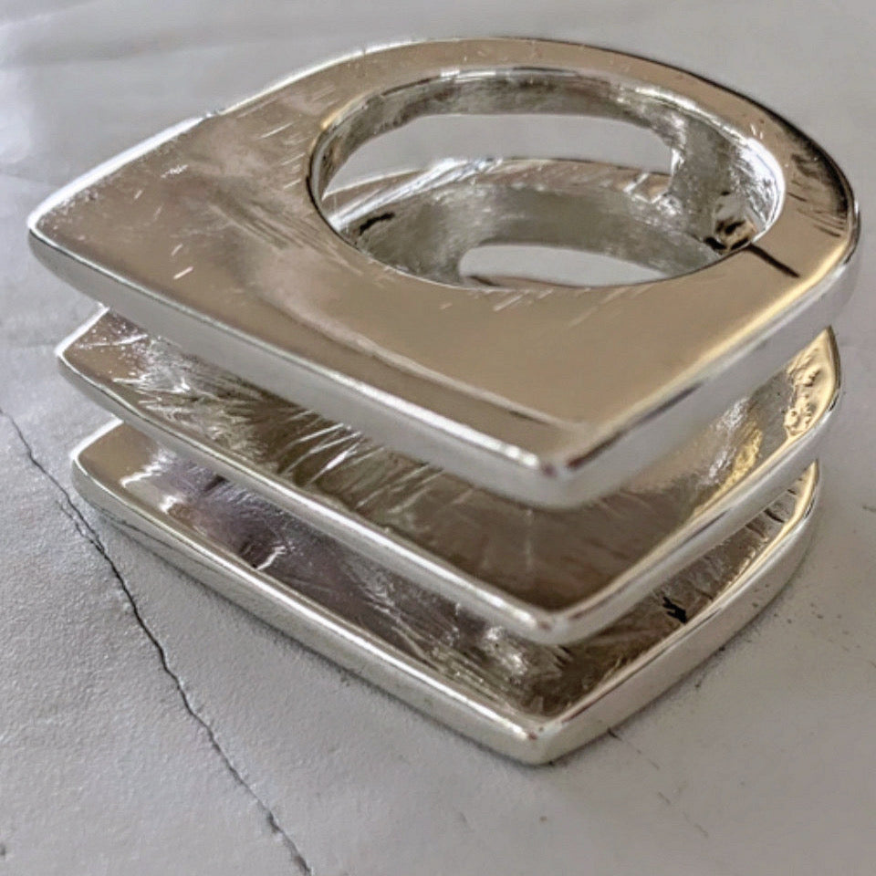 SQUARE MAZE IN SOLID SILVER