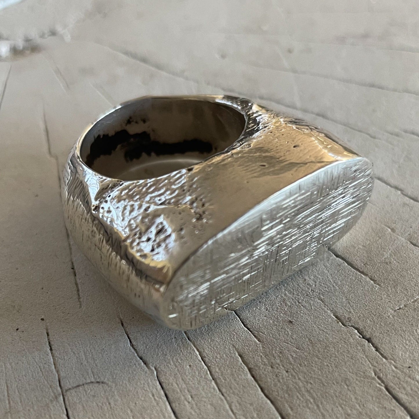 UROCK IN SOLID SILVER