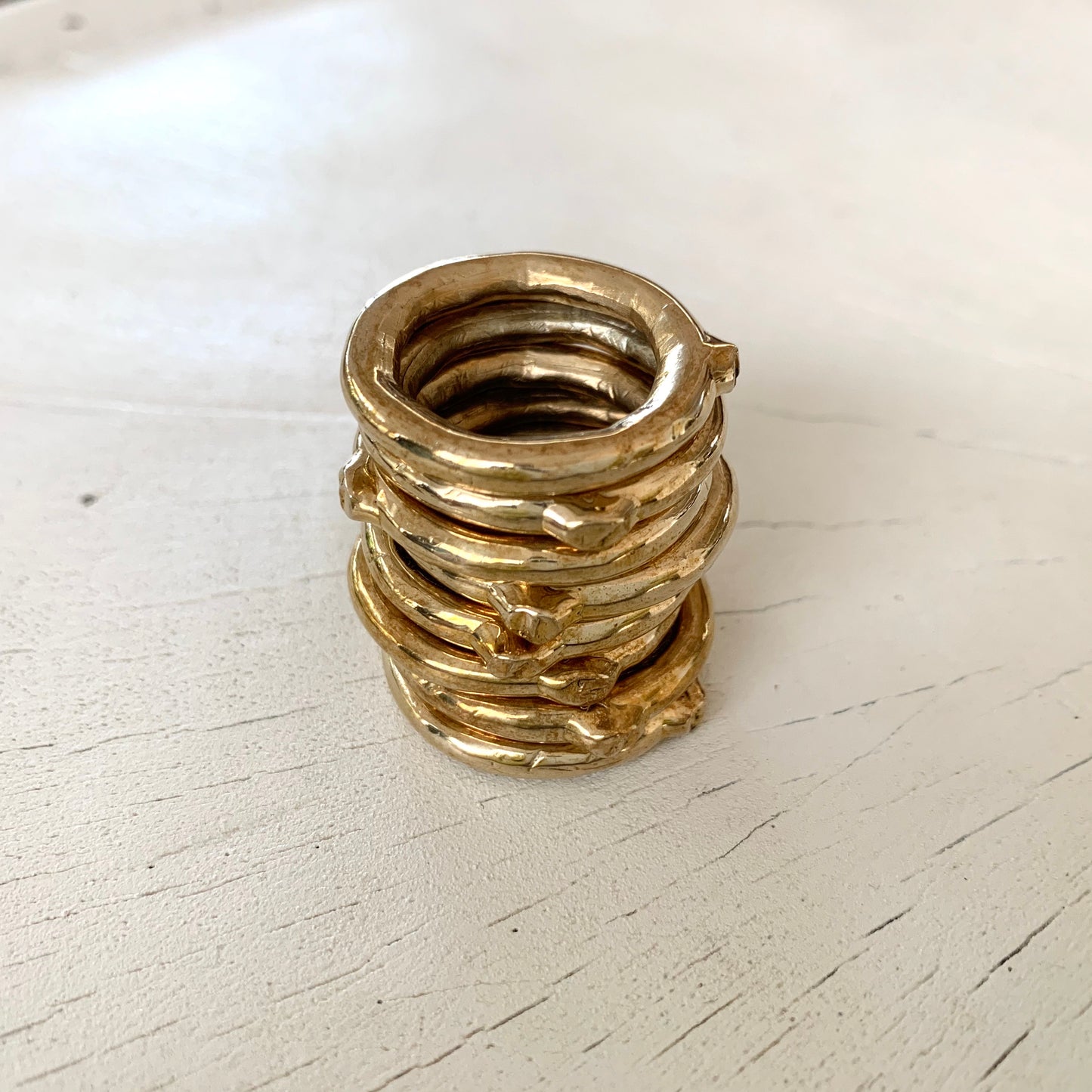 BONDING LOOP IN SOLID BRONZE