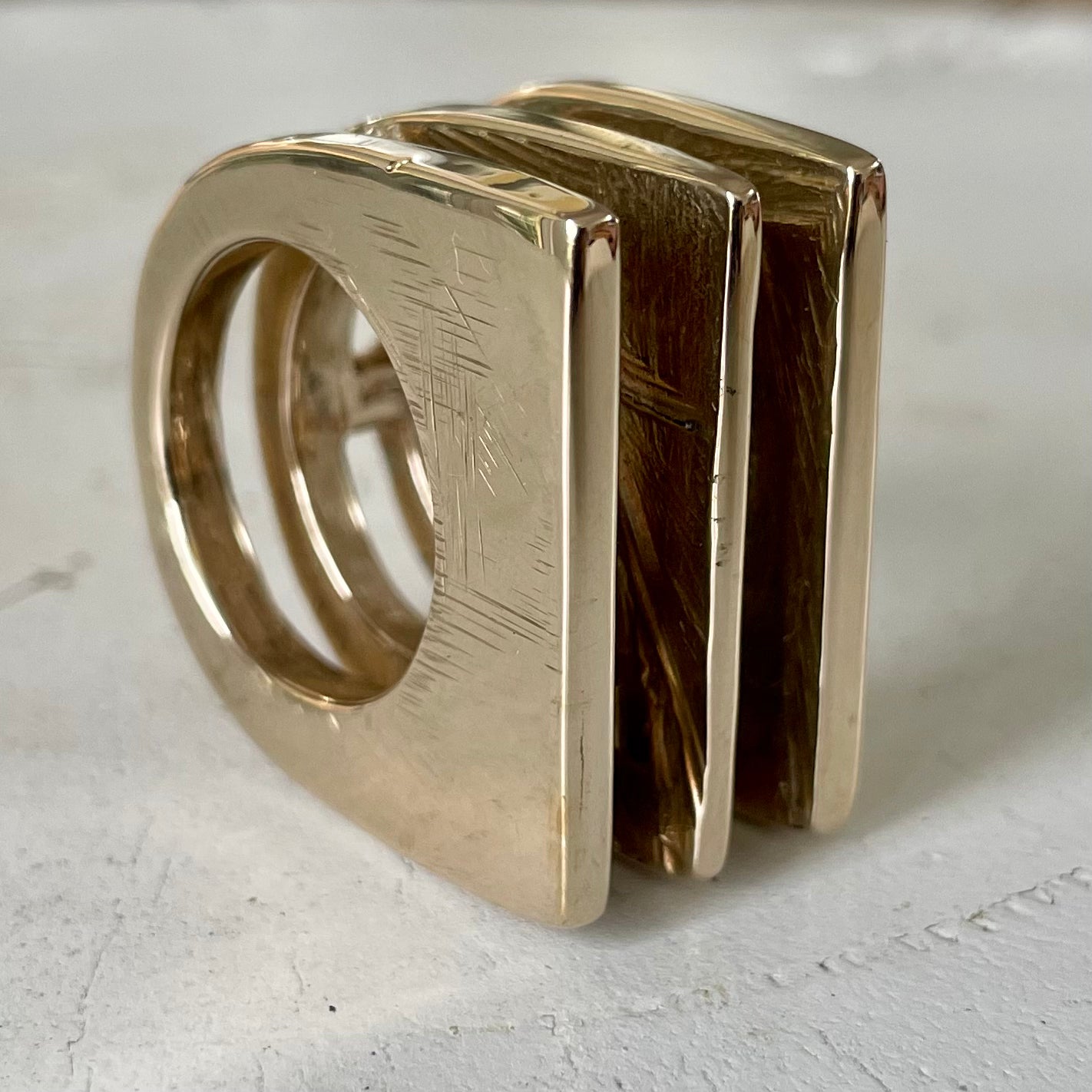 SQUARE MAZE IN SOLID BRONZE